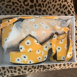 Platform heels size 8.5